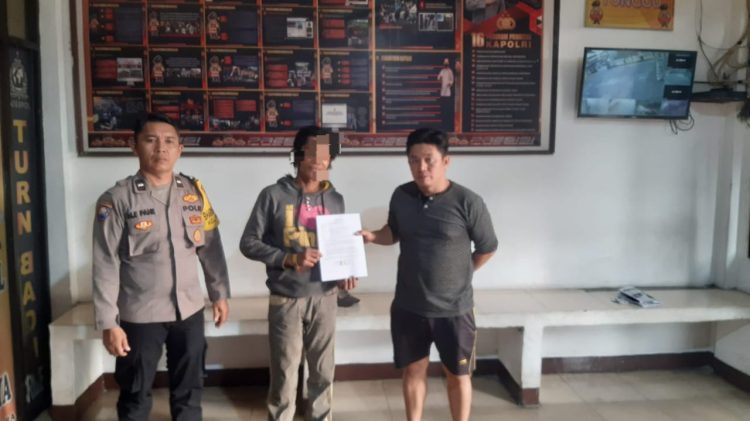 Polsek Siantar Utara menyelesaikan masalah dugaan pembakaran kios Pasar Dwikora Parluasan, dengan problem solving, pada Rabu (23/7/2025) pagi.