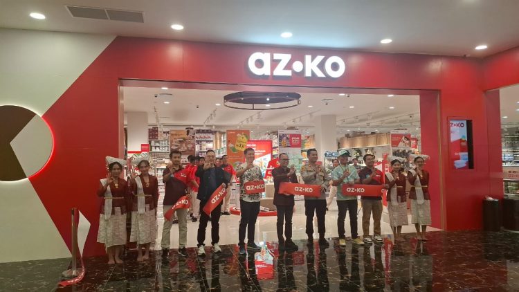 Foto bersama disela kegiatan.