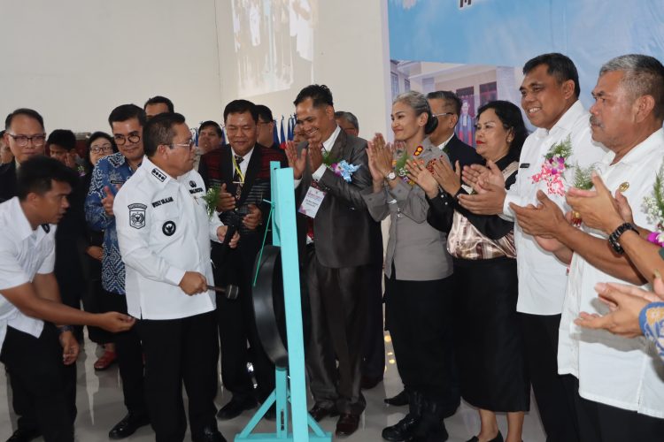 Kapolres Pematangsiantar, AKBP Sah Udur T.M. Sitinjak SH, SIK, MH, menghadiri Musyawarah besar (Mubes) Gereja Pentakosta di Indonesia (GPDI) ke XXIX, pada Rabu (2/7/2025).