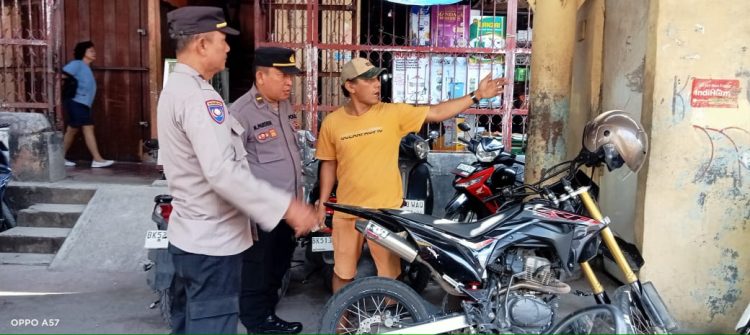Sat Binmas Poles Pematangsiantar melaksanakan patroli rutin dan sambang Kamtibmas, di Jalan Sutomo Pematangsianțar, pada Selasa (8/7/2025) siang.