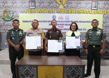 Polres Simalungun menandatangani Memorandum of Understanding (MOU) Electronic Traffic Law Enforcement (ETLE) bersama Pengadilan Negeri Simalungun dan Kejaksaan Negeri Simalungun, pada Rabu (16/7/2025), di Kantor Kejaksaan Negeri Simalungun, Jalan Asahan Km.4.