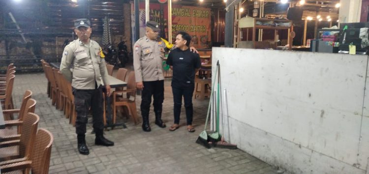 Polsek Siantar Selatan melaksanakan kegiatan Blue Light Patrol (BLP), di pemukiman warga, pada Rabu (13/8/2025) malam.
