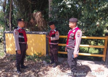 Satuan Samapta Polres Pematangsiantar melaksanakan patroli menggunakan mobil dinas (Roda 4) dalam rangka mengantisipasi pengendalian dan pencegahan terjadinya kebakaran hutan dan lahan (Karhutla), pada Jumat (22/8/2025) pagi.