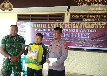 Polseķ Siantar Selatan menggelar kegiatan Gerakan Pangan Murah (GPM) kepada masyarakat, di halaman Mako Polsek Siantar Selatan, pada Selasa (19/8/2025) pagi.