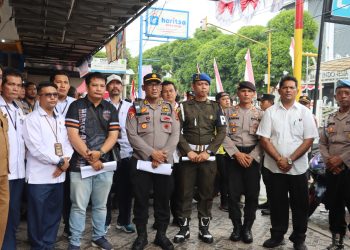 Polres Pematangsiantar menurunkan sebanyak 234 personil melaksanakan pengamanan eksekusi tanah dan bangunan yang terletak di Simpang Jl. Haji Adam Malik, pada Senin (4/8/2025) pagi.