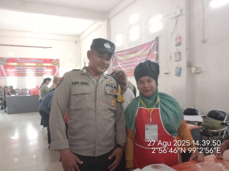 Bhabinkamtibmas Kelurahan Teladan, BRIPKA Irwan Surya Darma, monitoring pelatihan di LPK Triguna Jalan Rajawali, Kelurahan Sipinggol – pinggol, pada Rabu (27/8/2025) siang.