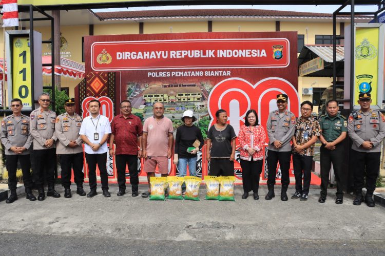 Polres Pematangsiantar launching gerakan pangan murah Polri, di Mako Polres Pematangsiantar, pada Kamis (14/8/2025) pagi.