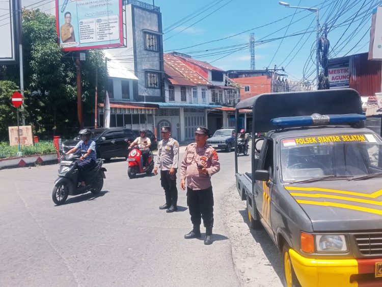 Polsek Siantar Selatan melaksanakan patroli siang hari, di wilayah hukum Polsek Siantar Selatan, pada Selasa (26/8/2025).