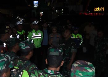 Polres Pematangsiantar melaksanakan Kegiatan Rutin Yang Ditingkatkan (KRYD) dengan patroli gabungan bersama TNI, di wilayah hukum Polres Pematangsiantar, pada Sabtu (30/8/2025) malam.