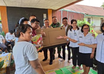 Bhabinkamtibmas Kelurahan Aek Nauli, Herry Susanto Tarigan SH, menghadiri pembentukan Sekolah Lansia Kelurahan Aek Nauli, pada Rabu (20/8/2025) siang.