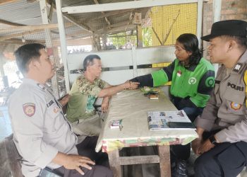Polsek Siantar melakukan pengecekan Tempat Kejadian Perkara (TKP) dan mediasi dugaan penganiayaan yang terjadi di Jalan TB. Simatupang, pada Selasa (15/9/2025) pagi.