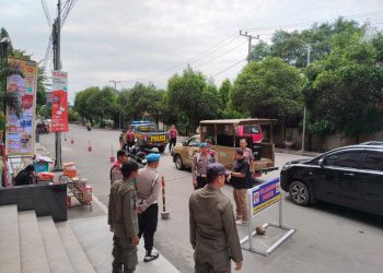 Polres Pematangsiantar melaksanakan Patroli Skala Besar di pagi hari guna mengantisipasi gangguan kamtibmas, di wilayah hukum Polres Pematangsiantar, pada Jumat (5/9/2025).