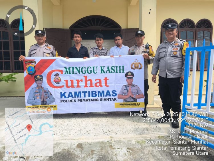 Polsek Siantar Marihat melaksanakan kegiatan Minggu Kasih Curhat Kamtibmas, di Gereja HKBP Imanuel yang terletak di Jalan Mangga, pada Minggu (7/9/2025) pagi.
