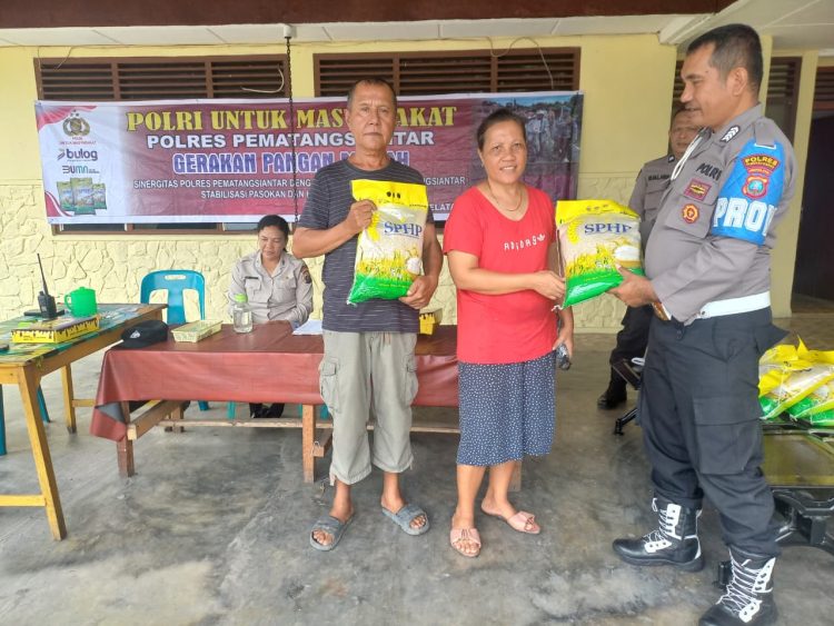 Polsek Siantar Selatan menggelar Gerakan Pangan Murah (GPM), di halaman Mako Polsek Siantar Selatan, Jl. Marimbun II, pada Rabu (10/9/2025) pagi.