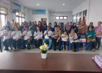 Bhabinkamtibmas Kelurahan Kahean, AIPDA H.E. Pane, menghadiri pertemuan lintas sektoral lokakarya mini UPTD Puskesmas Kahean Tahun 2025, di Aula Kantor Camat Siantar Utara, Jl. Patuan Anggi, pada Rabu (3/9/2025) siang.