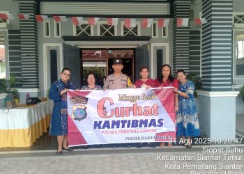 Polsek Siantar Timur menggelar kegiatan Minggu Kasih Curhat Kamtibmas di Gereja GBI NCC, Jl. Naga Terbang, pada Minggu (31/8/2025) pagi.