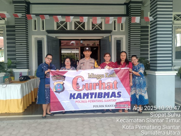 Polsek Siantar Timur menggelar kegiatan Minggu Kasih Curhat Kamtibmas di Gereja GBI NCC, Jl. Naga Terbang, pada Minggu (31/8/2025) pagi.