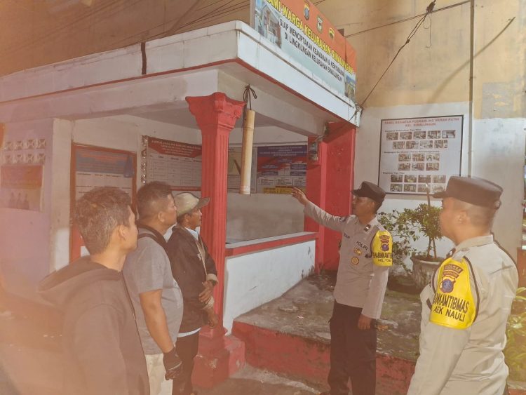 Polsek Siantar Selatan melaksanakan SALING (Sapa Siskamling) di Pos Kamling Jalan Sabang Merauke, pada Rabu (10/9/2025) malam.