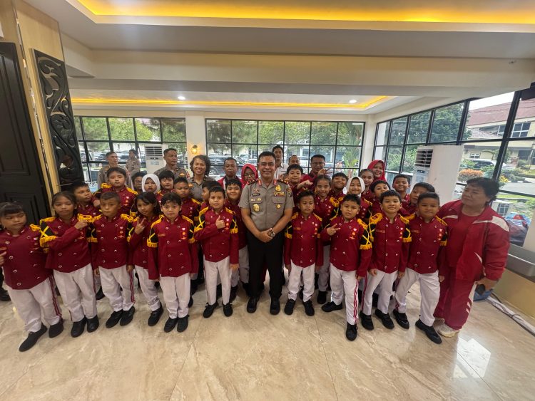 Parade Polisi Cilik (Pocil) binaan Satuan Lalu Lintas (Sat Lantas) Polres Pematangsiantar ikut tampil, memeriahkan Syukuran Hari Polisi Lalu lintas (Polantas) ke 70 Tahun di Polda Sumatera Utara (Sumut), pada Senin (22/9/2025) pagi.
