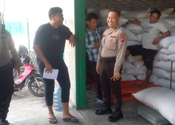 Polres Pematangsiantar melalui menyerahkan jagung ke Gudang Gudang Bulog Cabang Pematangsiantar, Jalan Darussalam, pada Rabu (8/10/2025) siang.