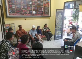 Polsek Siantar Barat mediasi pertengkaran di Jalan Sudirman Pematangsiantar, pada Selasa (14/10/2025) siang.