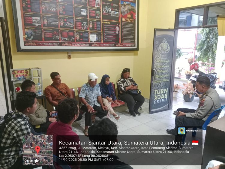 Polsek Siantar Barat mediasi pertengkaran di Jalan Sudirman Pematangsiantar, pada Selasa (14/10/2025) siang.