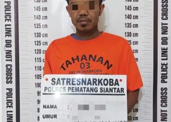 Foto tersangka dan barang bukti yang diamankan Satuan Reserse Narkoba Polres Pematangsiantar.