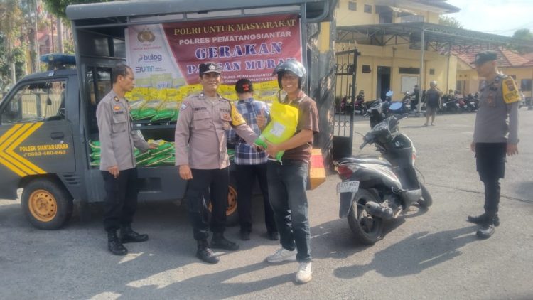 Gerakan Pangan Murah (GPM) yang digelar Polsek Siantar Utara disambut antusias oleh masyaraka, pada Rabu (24/9/2025) pagi.