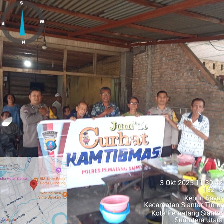 Polsek Siantar Timur menggelar Jumat Curhat Kamtibmas kepada masyarakat Jalan Narumonda Bawah, tepatnya di Warung Kopi Pak Sihar Sinaga, pada Jumat (3/10/2025) siang.
