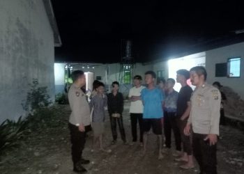 Polsek Siantar Selatan gerak cepat melakukan mediasi masalah keributan, di jalan Nias Ujung Pematangsiantar, pada Rabu (1/10/2025) malam.
