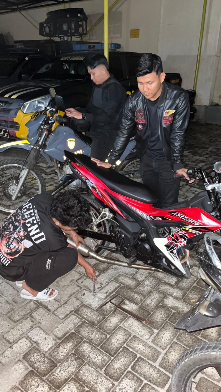 Polres Pematangsiantar tindak 5 sepedamotor knalpot brong.