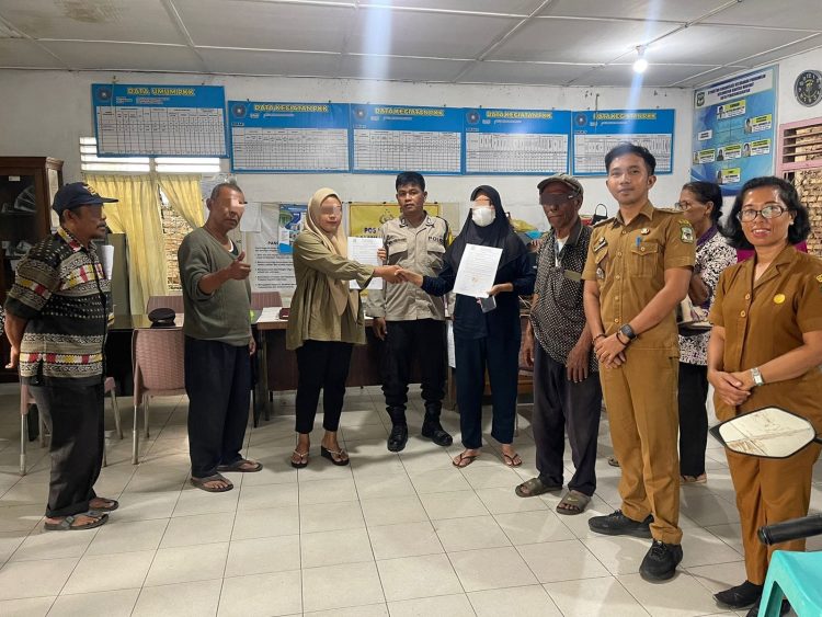 Polsek Siantar Marihat mediasi perselisihan masyarakat, di Jalan Melanthon Siregar, pada Minggu (5/10/2025) sore.