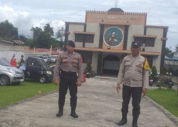 Polsek Siantar Selatan menggelar patroli gereja, di wilayah hukum Polsek Siantar Selatan, pada Minggu (12/10/2025) pagi.