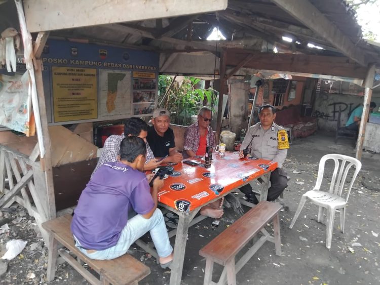 Polsek Siantar Barat menggelar patroli Kampung Bebas dari Narkoba (KBN) Jalan Jawa, pada Sabtu (11/10/2025) pagi.