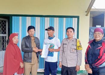 Polsek Siantar Martoba selesaikan dugaan pencurian plat besi bulat, di Jalan Antara Kanan dengan problem solving, pada Selasa (14/10/2025) siang.