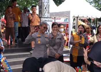 Kapolres Pematangsiantar, AKBP Sah Udur T.M. Sitinjak SH, SIK, MH, hadiri Kampnye Serentak "Rise and Speak", di Balai Bolon Lapangan Haji Adam Malik, pada Sabtu (11/10/2025) pagi.