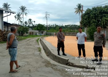Polseķ Sianțar Timur melakukan sambang ke UD Samudra Jaya Kilang Jagung yang terletak di jalan Sumber Jaya II, pada Selasa (30/9/2025) pagi.