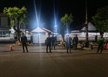 Tim Khusus (Timsus) Dayok Mirah Polres Pematangsiantar melaksanakan patroli hingga subuh, di wilayah hukum Polres Pematangsianțar.
