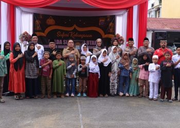 Foto bersama disela kegiatan.