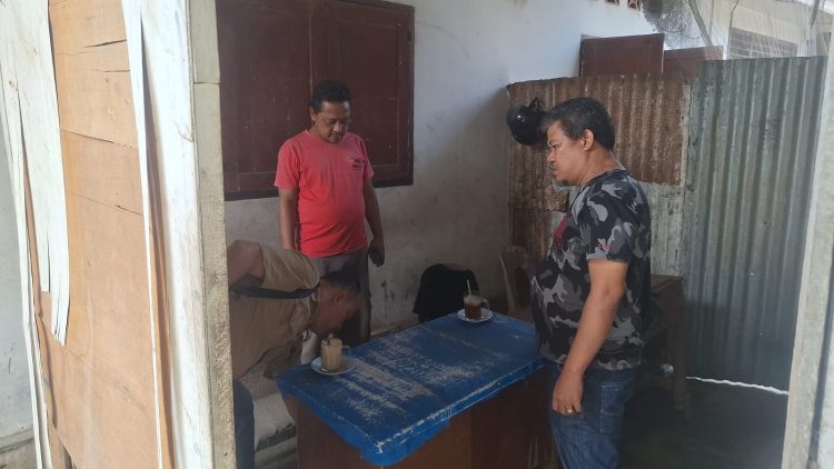 Polres Pematangsiantar langsung melakukan penyelidikan, setelah menerima laporan masyarakat melalui media online terkait maraknya aktivitas perjudian jenis togel, di Jalan Tekukur, pada Rabu (29/10/2025) siang.