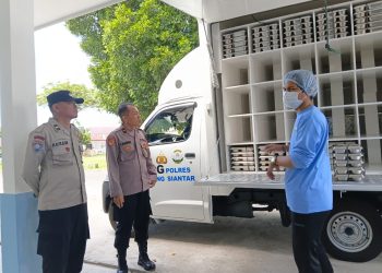 Polseķ Sianțar Timur  monitoring pendistribusian Makanan Bergizi Gratis (MBG), di SMP Negeri 1, pada Senin (3/11/2025) pagi, sekira pukul : 10.40 WIB.