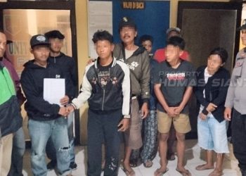 Polsek Siantar Martoba selesaikan dugaan penganiayaan, di Jalan Pdt. J. Wismar Saragih, dekat Martoba Waterpark, pada Minggu (14/12/2025) malam.