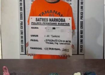 Foto tersangka dan barang bukti yang diamankan Polres Pematangsiantar.