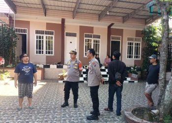 Polseķ Sianțar Martoba respon cepat aduan masyarakat dengan melakukan pengecekan TKP, di Hotel Sikhar, Jalan Viyata Yudha, pada Minggu (11/1/2025) pagi.