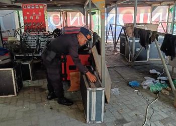 Sat Brimob Polda Sumut sterilisasi Lapangan Haji Adam Malik.