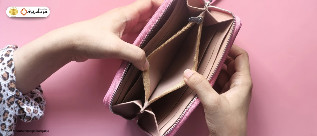 artikel kesehatan Belanja Saat Stres? Hati-hati, Kamu Bisa Terjebak Doom Spending!