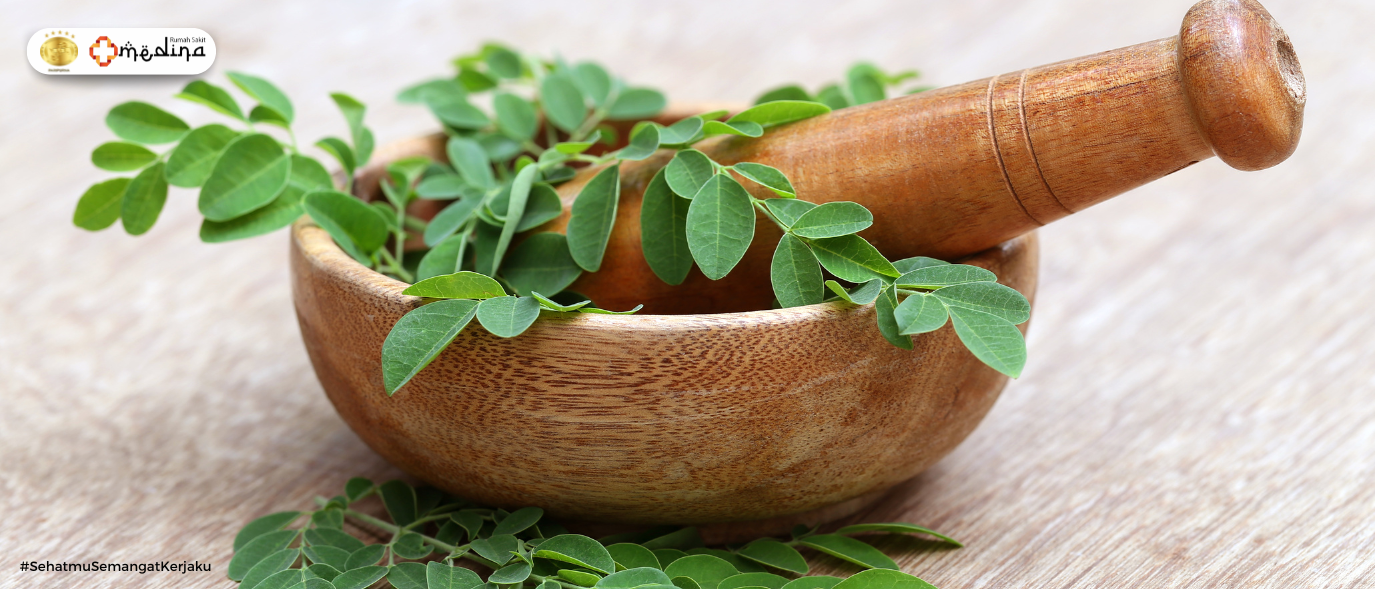 artikel kesehatan Rahasia Daun Kelor: Superfood Alami dengan Segudang Manfaat dan Cara Mudah Mengolahnya