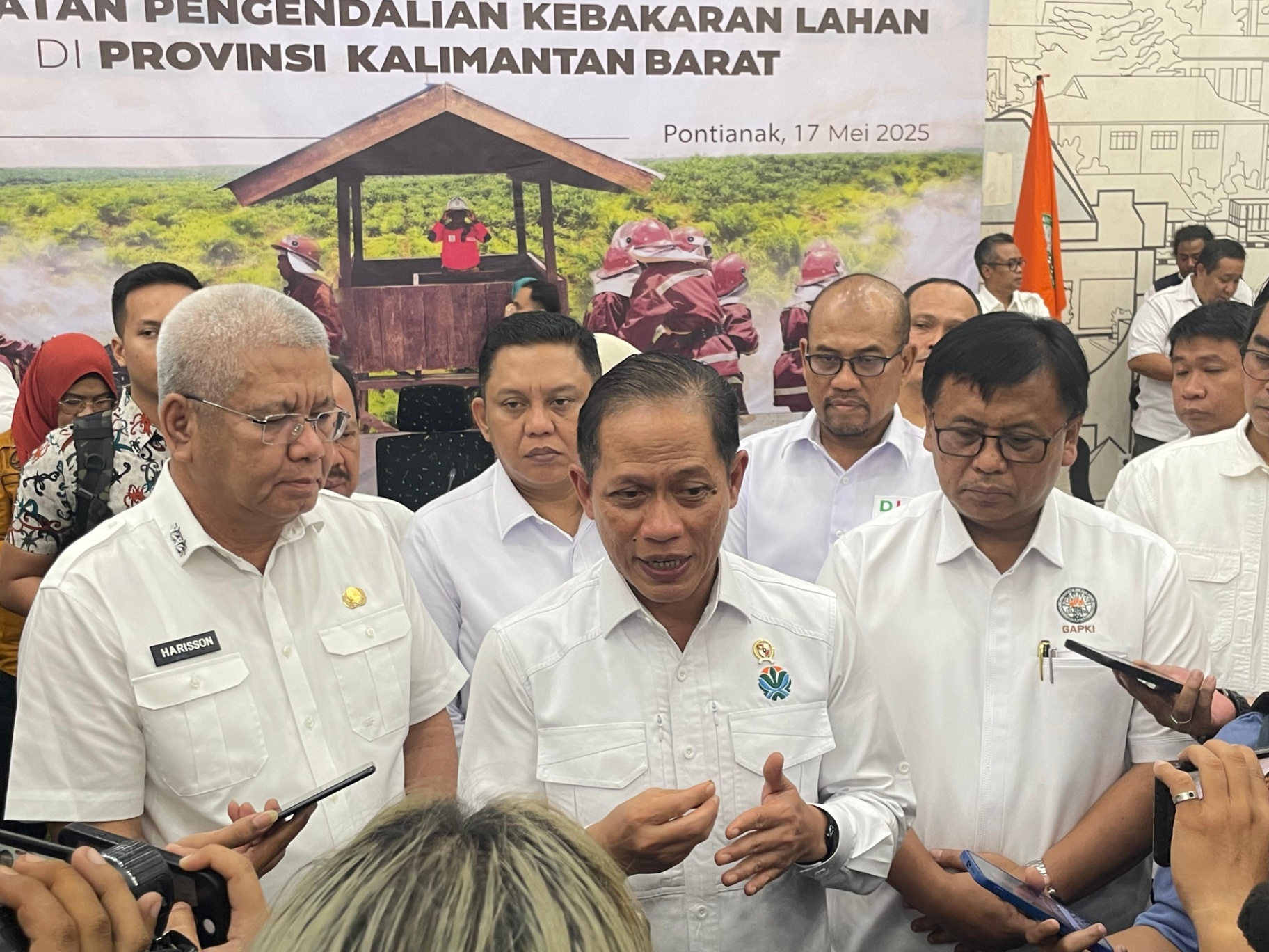 Kalbar Siaga Karhutla, Menteri LH Apresiasi GAPKI Sebagai Role Model Pencegahan