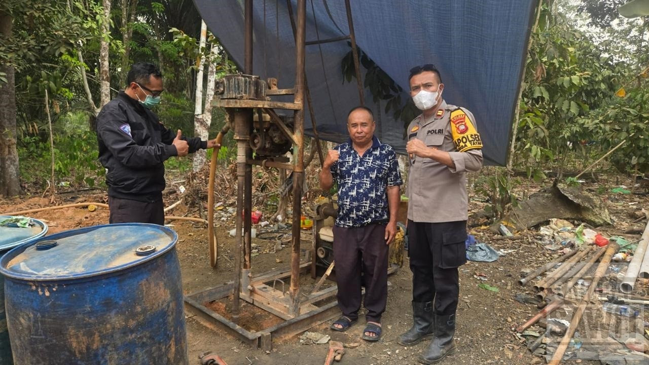 Kades Nanga Tayap: Bantuan Sinar Mas Bantu Warga Hadapi Krisis Air dan Karhutla