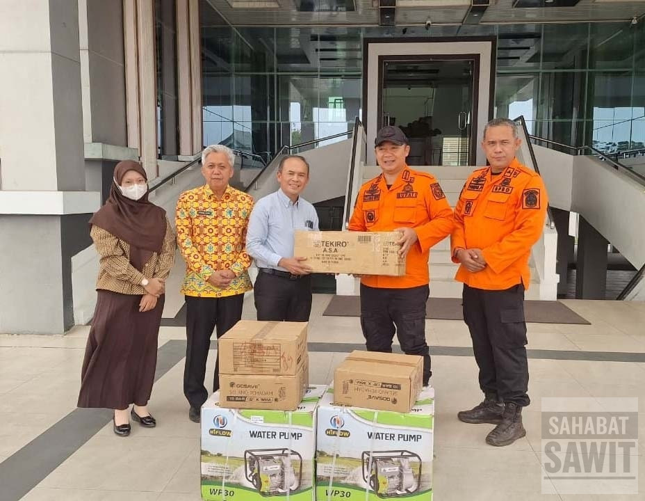 Bupati Ketapang Apresiasi Sinar Mas Bantu Peralatan Pemadam Karhutla